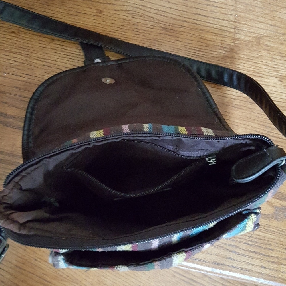 Multicolored Crossbody Purse - Picture 3 of 4